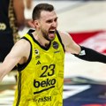 Gudurić emotivan na rastanku od fenera: Neću da plačem... (video)