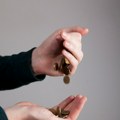Три сестре наследиле један једини новчић: Данас су богатије за 430.000 евра