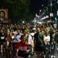 Protestna okupljanja: Demonstranti kod Vukovog spomenika, studenti iz Niša i Beograda u poseti Pirotu
