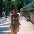 Napustila grad i otišla na ostrvo: Udovica pevača promenila život iz korena: Sada posetila stari kraj i evocirala uspomene