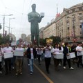 Srpska politička bajka: Časni amateri protiv profesionalnih huligana