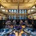 Wall Street: Indeksi porasli, prinosi na obveznice nastavljaju divljati