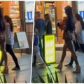 Visoke potpetice i ultra kratka suknjica, pa seva na sve strane! Aleksandra Subotić defilovala u centru grada, prolaznici se…