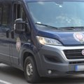 Sukob ispred prostorija SNS-a u Lazarevcu: Napadnuti pripadnici MUP-a