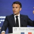 Macron ponovio da ne isključuje slanje trupa u Ukrajinu, posebno ako Rusija probije linije fronta