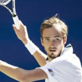 Medvedev u osmini finala Mastersa u Rimu, Cicipas eliminisan