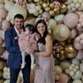 Nadica Ademov rasplakala sve: "Za ruke koje grle i kada su daleko", zbog njenog poteza mreže se usijale i ona roni suze