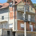 (Foto): Ovo je kuća u Kaluđerici u kojoj je Miroslav zaklao suprugu! Ćerka izašla ispred i izustila samo jednu rečenicu: Ne…