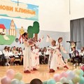 Осмолетка „Стеван Сремац” обележила Дан школе