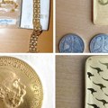 Na granici zaplenjene dragocenosti vredne 36.000 evra: Carinici promnašli i "Franc Jozef" zlatnik