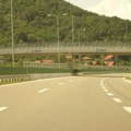 Makedoncu, krivim za teške povrede vozača saniteta, zabarenjeno napuštanje stana