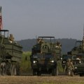 Američko oružje namenjeno saveznicima u Aziji i Evropi se preusmerava