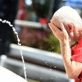 Ljudi padaju po ulici zbog vrućine! Lekari Hitne pomoći imaju pune ruke posla, kolabiraju i mladi i stari, a pakao tek sledi