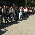 "Revolt zbog terora" Protesti studenata u Severnoj Mitrovici: Izašli na ulice sa trakama na usnama i indeksima