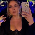 Svilena spavaćica i čipka: Pevačica objavila vrelu fotku iz kreveta, nakon razvoda zavodi na mrežama