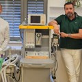 Finiš velike humanitarne akcije: Marko Nikolić i NURDOR donirali UKC Niš aparat za lečenje dece obolele od raka! (foto)