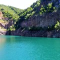 Čista egzotika, a nalazi se u Srbiji: Mnogi su u nedoumici da li je na ovom jezeru kupanje uopšte dozvoljeno