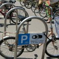 Narednih dana biće postavljeno 180 novih držača za bicikle u Novom Sadu
