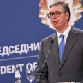 Vučić stigao u Deliblatsku peščaru i objavio fotografiju