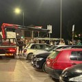 NEČUVEN PRIZOR NA OTVARANJU ROŠTILJIJADE: Pauk odneo vozilo niških tablica zbog parking mesta rezervisanog za knjižaru