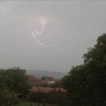 Najnovije upozorenje RHMZ! Tokom noći i ujutru nevreme u Srbiji: Očekuje se velika količina kiše, evo koji delovi su na…