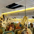 Jezive slike nakon prinudnog sletanja aviona! Jedna osoba poginula zbog jakih turbulencija, 30 ljudi povređeno