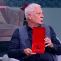 Ugraviran lik Saše Popovića: Ovako izgleda specijalna plaketa koju će večeras dobiti pobednik "Zvezda Granda"