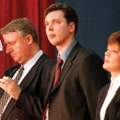 Maja Gojković kaže da nikad niko nije doživeo da im dođu pred stan: Zaboravila je šta su Vučić i Šešelj uradili Barbalićima u…