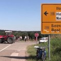 Meštani Neština i Vizića i dalje blokiraju raskrsnicu na putu ka granici sa Hrvatskom