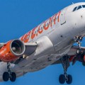 Avion pregazio putniku kofer, šteta više hiljada funti: U njemu bila torba Burberry i firmirane košulje