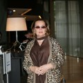 Ana Bekuta obavila građansku dužnost: Pevačica izašla na izbore, evo u kakvom izdanju se pojavila