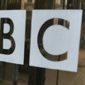 Skandal trese BBC Voditelj britanskog servisa plaćao mladiću za eksplicitne fotografije