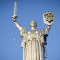 Sovjetski amblem na spomeniku "Majka domovina" u Kijevu zamenjen ukrajinskim trozupcem - biće "Majka Ukrajina"