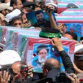 Raisi sahranjen u rodnom gradu Mašhad: Na večni počinak ga ispratilo tri miliona građana