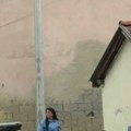 Kurti poslao svoju policiju da cepa plakate protiv blokade Srbije (foto)