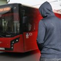 "Prati devojčice koje se uveče vraćaju kući!" Građani ovog dela Beograda upozoravaju na manijaka: Evo kako ga opisuju