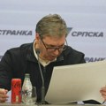 Kad predsednik prepiše od mlađeg sebe: Vučić u Planu rasta za Srbiju kopirao (neispunjena) izborna obećanja iz 2012.