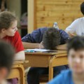 Petak poslednji dan škole za osmake: Kraj nastave za male maturante, završni ispiti od 15. do 17. juna