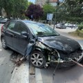 Tri osobe povređene u sudaru policijskog vozila i automobila u Nišu