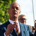 Faraž tvrdi da se bori protiv establišmenta, kritičari traže konkretne korake