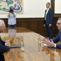Vučić se oglasio nakon sastanka sa američkim ambasadorom FOTO