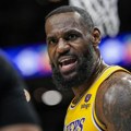 Lebron Džejms spava sa majkom svog saigrača! Javila se i njegova supruga, objava postala viralna