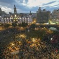 Masovne demonstracije u Valensiji zbog poplava, okupljeni se sukobili sa policijom