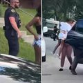 Uznemirujuće! Otac beži dok mu kidnapuju sina! Zastrašujući snimak razbesneo ljude, aktivirao se Amber alert (Video)