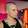 Vojažu otkazali nastupe nakon što je podržao studente i imao raspravu sa Karleušom: „Ne znam šta će se sve desiti, ali obraz i…