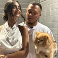 (Foto) Gastoz gestom ljubavi oduševio Anđelu Đuričić: Topi se pored njega - pobednik Elite zasukao rukave