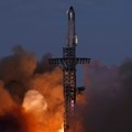 "SpaceX" uspešno lansirao raketu tokom probnog leta: Tokom povratka došlo do oštećenja zaštitne "suknje" oko motora (foto…