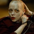 Stigao je trejler za film Bugonia, glume Ema Stoun i Džesi Plemons