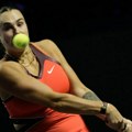 Sabalenka posle tri seta pobedila Pegulu na završnom WTA turniru u Rijadu