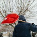 Novi Sad: Pojačana kontrola čišćenja snega ispred objekata, propisane visoke kazne